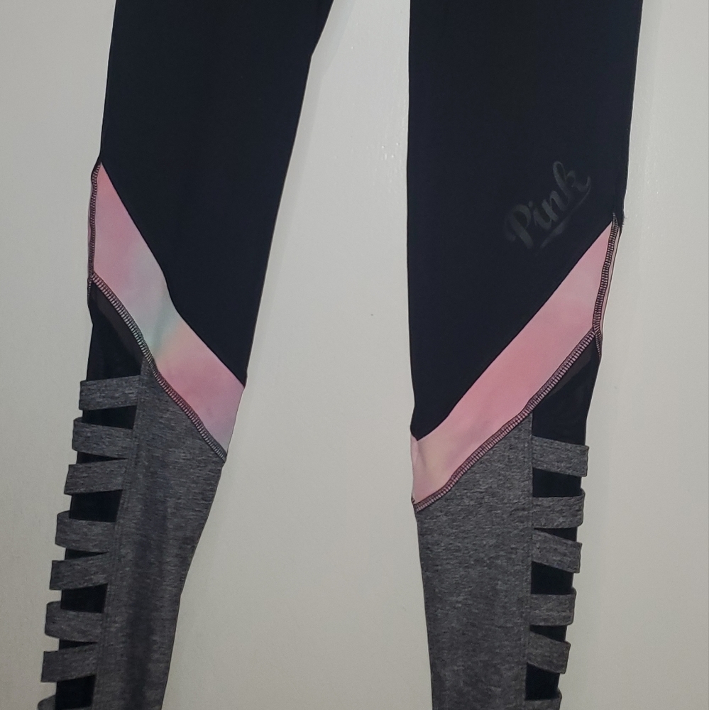 VS PINK Ultimate leggings